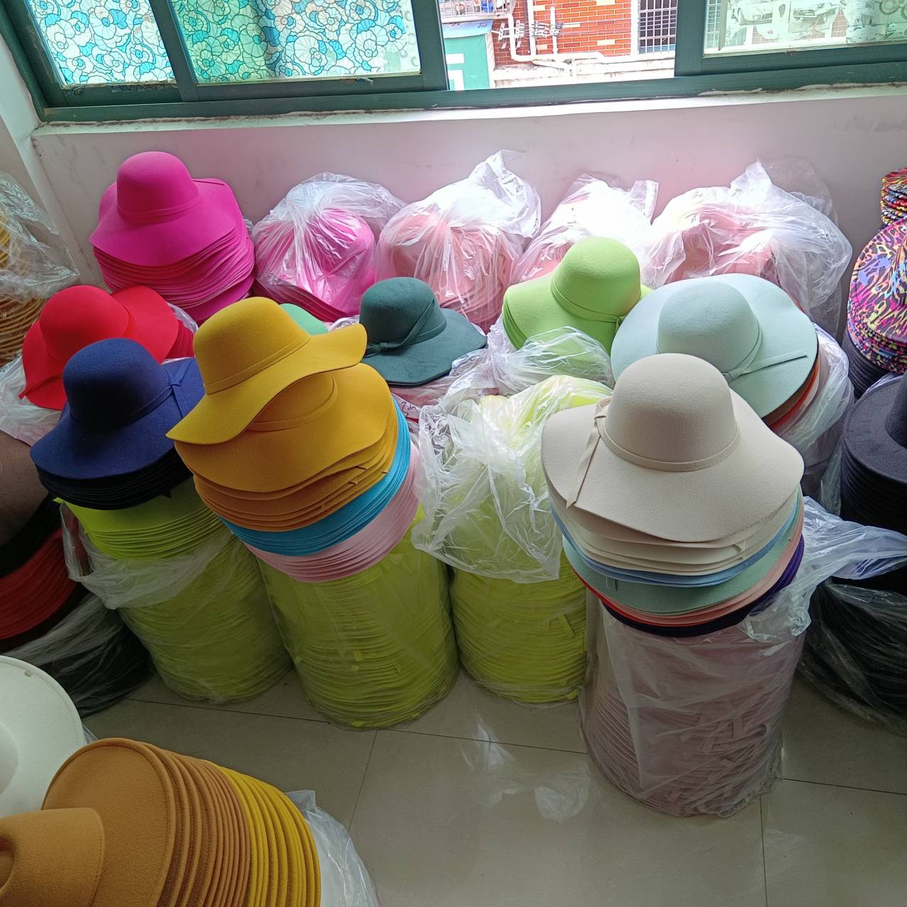 White Dome-shaped Ladies' Hat  - مراجعة Hat Floppy Wide وسعره