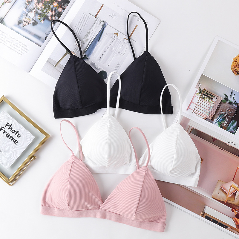 3D Sexy Lingerie Seamless Spor - مراجعة Bralette Triangle Set وسعره